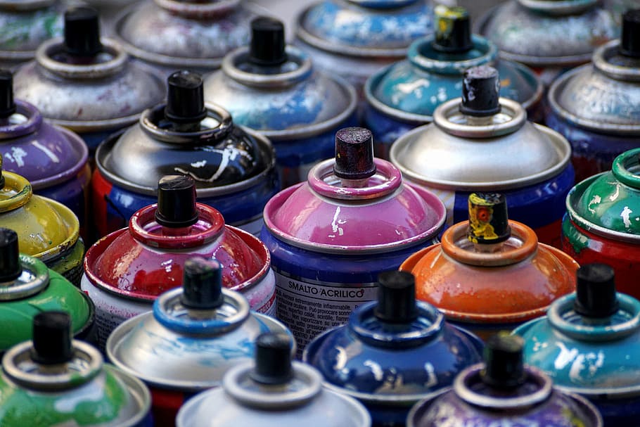 How Long Does Spray Paint Take to Dry?